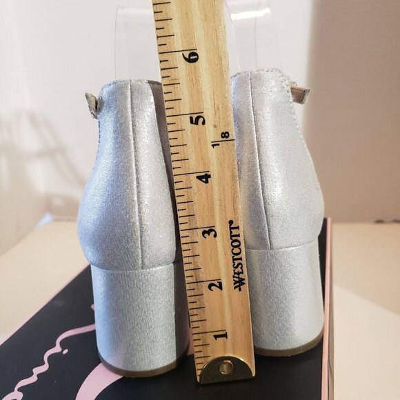 Nina Edria-FY size 6 - Picture 5 of 8